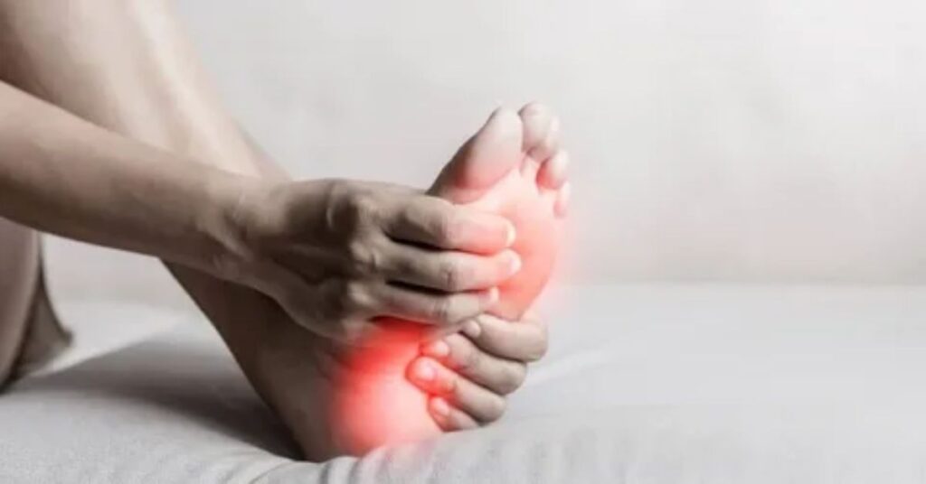 Numbness and Tingling in Legs: Understanding Peripheral Neuropathy Symptoms